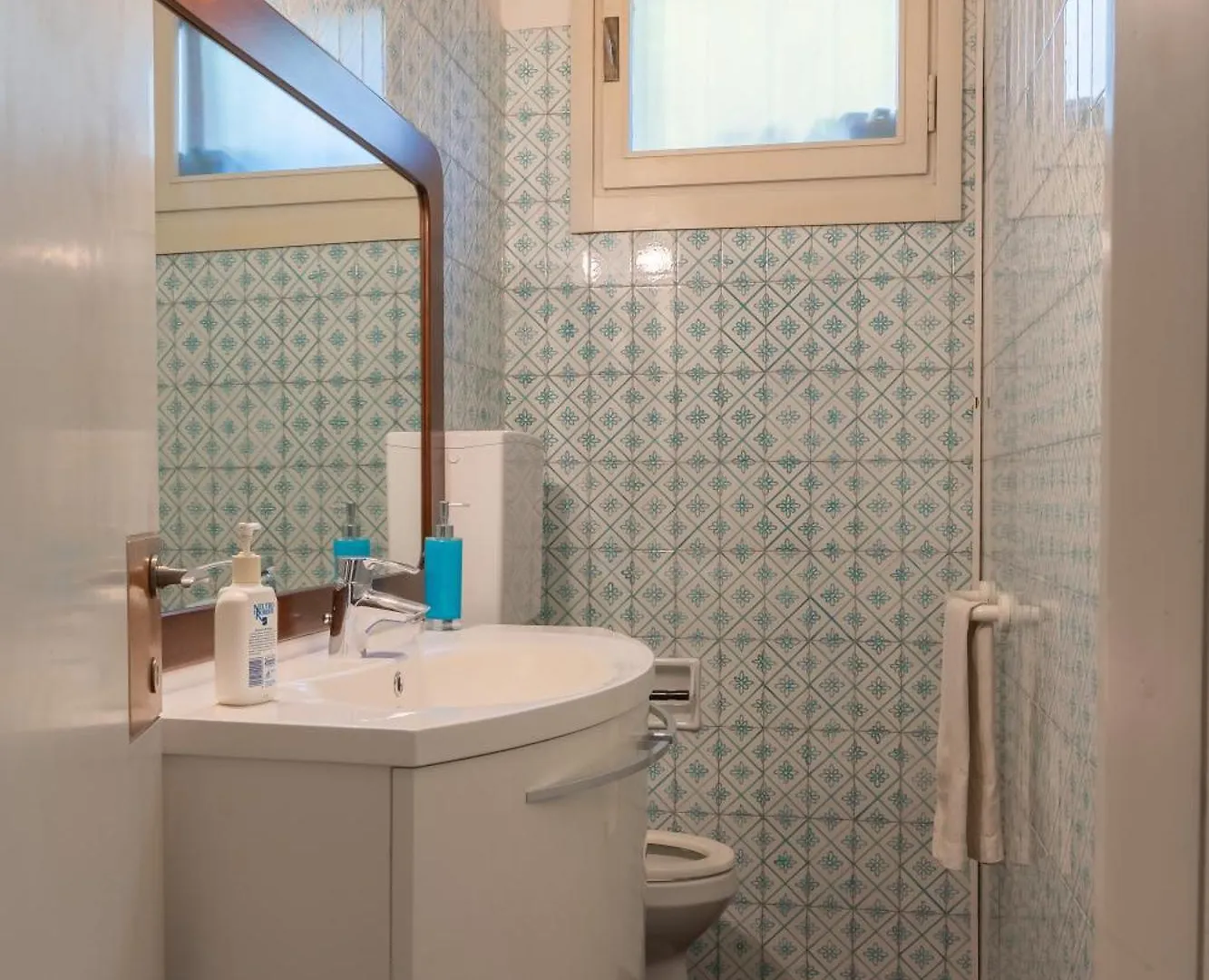 Villa Lucy - Porzione Di Villa Con Giardino Βαρένα